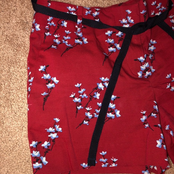 LOFT Red Cherry Blossom Shorts - Picture 4 of 6